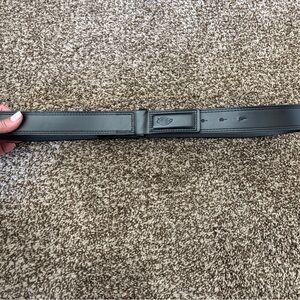 DICKIES BRAND Black Leather Belt.